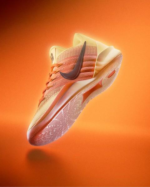LaceLounge's tweet image. Nike is bringing the HEAT for WNBA All-Star Weekend 🔥

A’ja Wilson’s “Supernova” – 7/17
Sabrina 3 “Bring The Heat” – 7/17
Kobe 6 Protro “Total Orange” – 7/18

Nike didn’t come to play. Which drop is a must-cop? 
#WNBAAllStar #NikeHeat #Kobe6Protro #Sneakerdrops #Nikebasketball