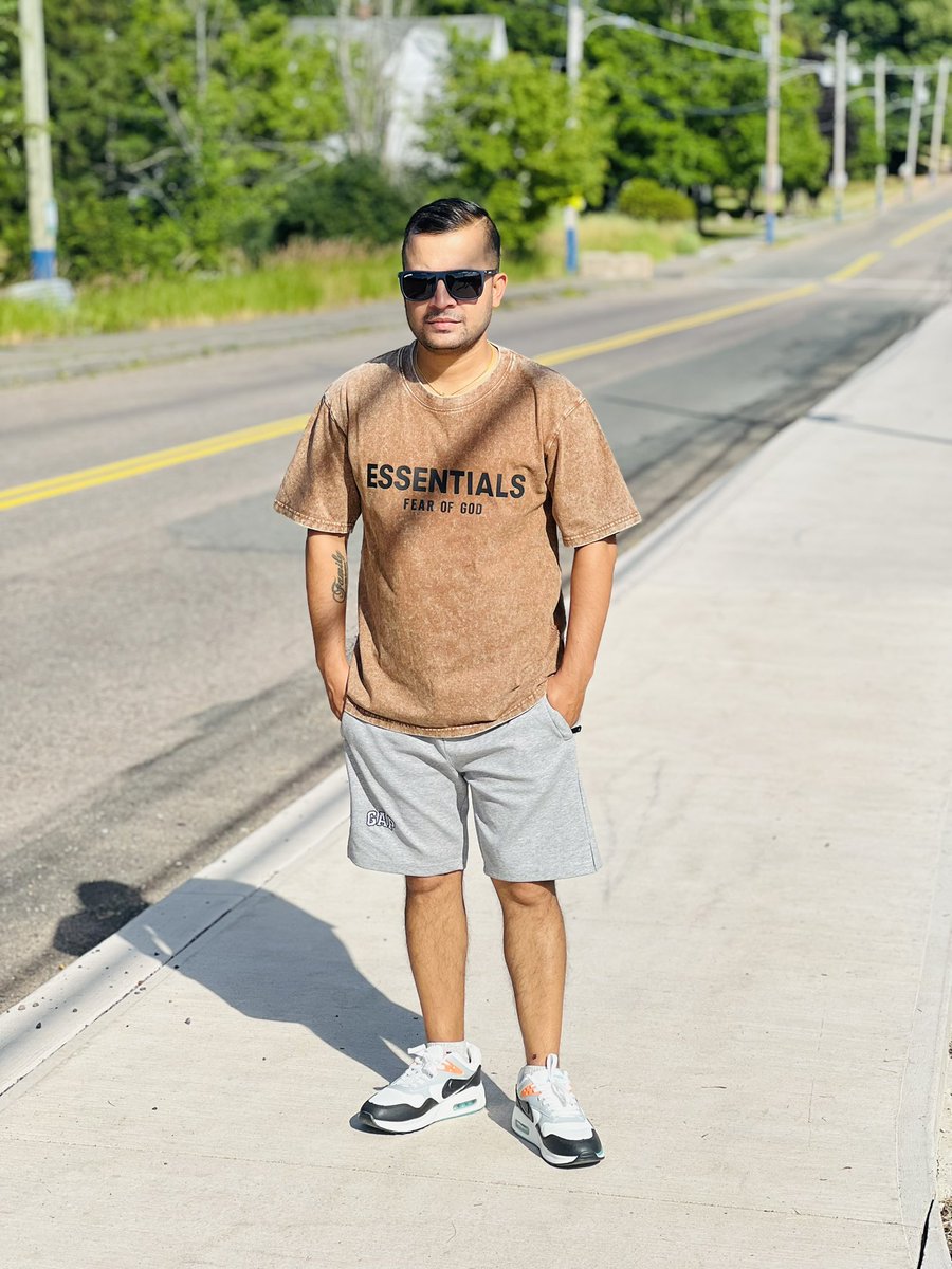 Summer hits different in Canada. 🍁
