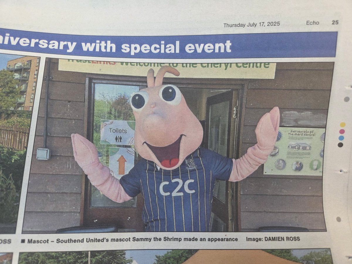 shrimp_sammy's tweet image. Morning shrimpers i went for my morning swim and now sitting reading the paper and your favorite mascot is in there💙 🍤
Love your buddy
SaMmY