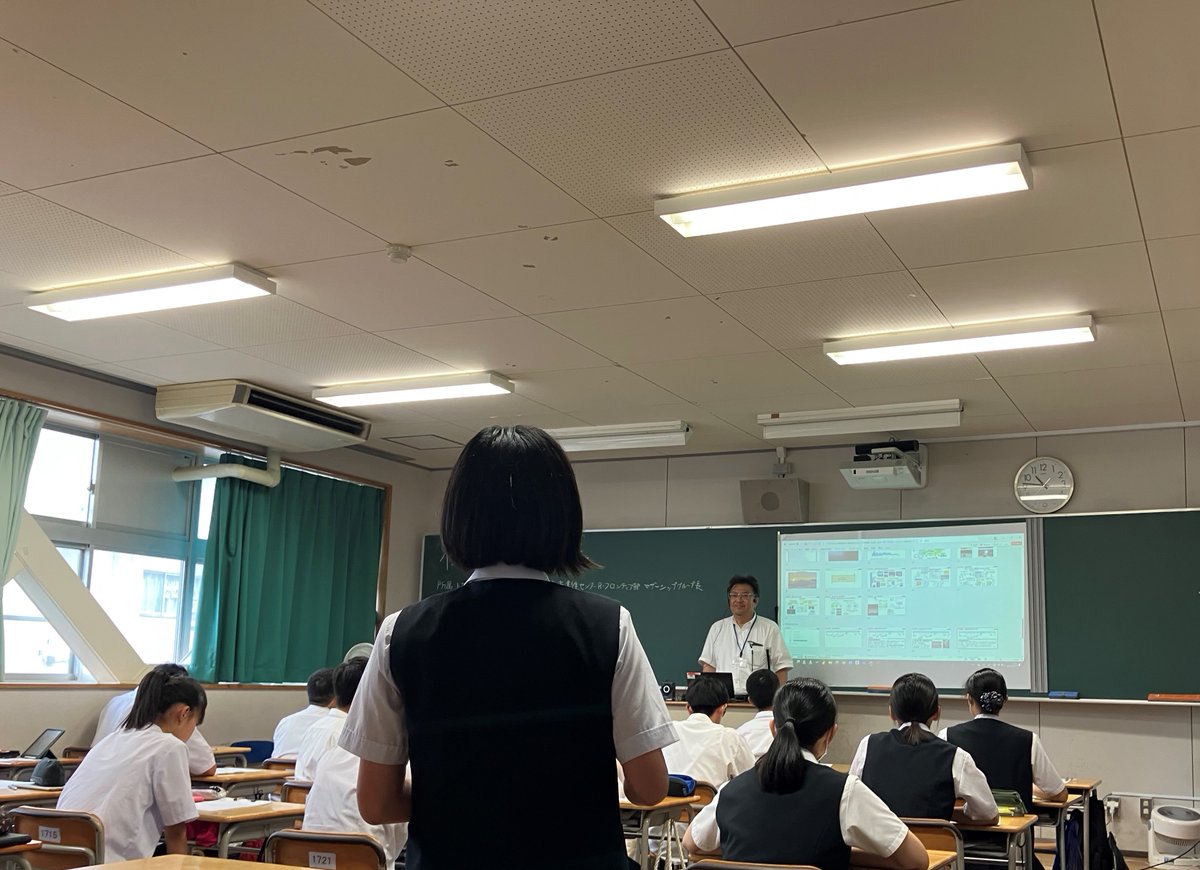 TOYOTA_FRC's tweet image. 7月15日 #未来創生センター 板倉が、静岡県立沼津東高等学校において「職業を知るセミナー」の出張授業を行いました。「技術者は社会人になっても夢を追い・造っている！」という題目でマザーシッププロジェクトを紹介、聴講した生徒からは「失敗は後に役立つ」という経験について質問が相次ぎました。