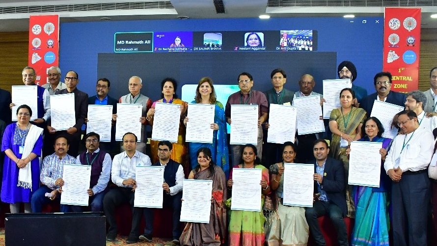 UNICEFIndia's tweet photo. The Hyderabad Declaration on Adolescent Health and Wellbeing has been launched, uniting leading organizations like IAP, IMA, FOGSI, SBSI, IAPSM, IPHA, and IAP-AHA in a powerful commitment to transform the lives of 1 million young people by 2026!

Together, we’re prioritizing adolescent health and empowerment, with a special focus on celebrating the 18th of every month as Adolescent & Youth Wellness Day nationwide.

Developed in collaboration with AIIMS Mangalagiri AP, UNICEF, WHO, and UNFPA, this initiative is set to create a brighter, healthier future for our youth.
