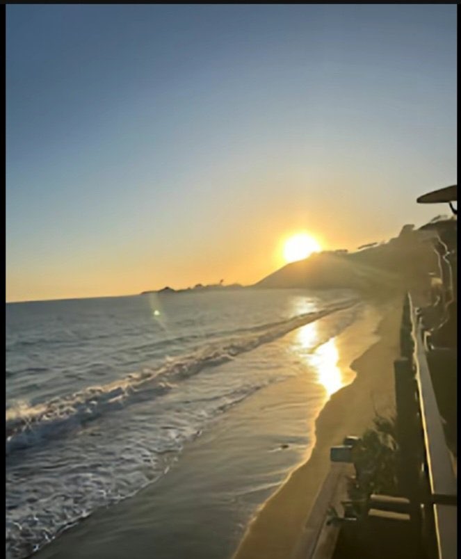 taekooknakha's tweet photo. TAEKOOK ?!?!!
WAIT SOMEONE SAW TAEKOOK AT NOBU RESTAURANT ENJOYING THE DINNER 😭
Taekook dinner 🥺 with the beautiful view

Atomix Part 2 🫠🤭 https://t.co/9Wb2LSPxsh