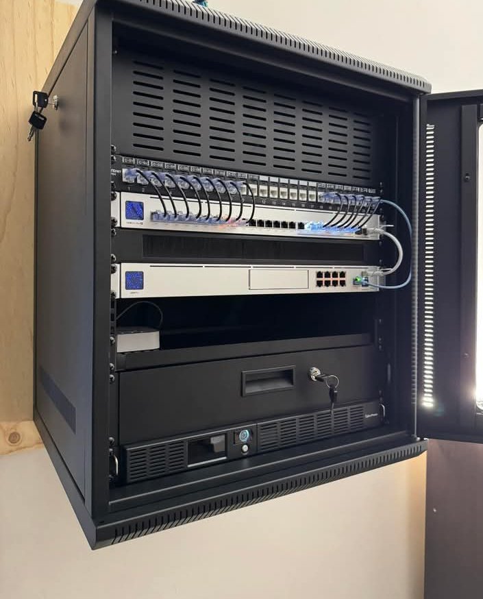 JohnnyBreytenba's tweet photo. Contact us for all your networking solutions – your trusted partner in seamless connectivity https://t.co/XyX1kLuXVh
