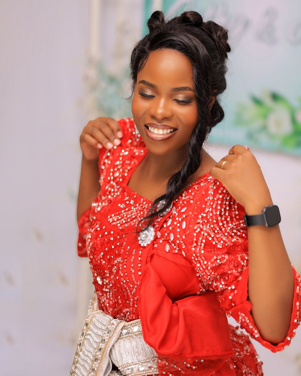 AGAMOSH1's tweet image. Be your kind of bride with us always, lets celebrate you with us today and always