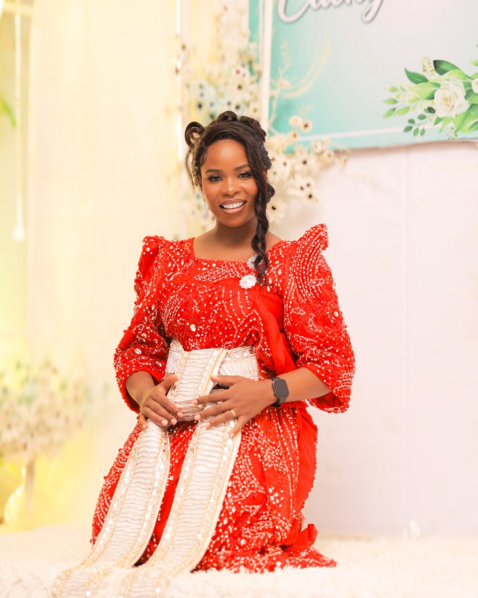 AGAMOSH1's tweet image. Be your kind of bride with us always, lets celebrate you with us today and always