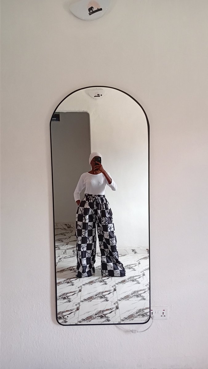 New in✨️
Ankara jumbo pants are available in this design and many more. It's easy to wear, classy, and unisex.

Price: 10k

Location: Ilorin 

Delivery: Nation wide Delivery 

Please retweet if this crosses your TL
