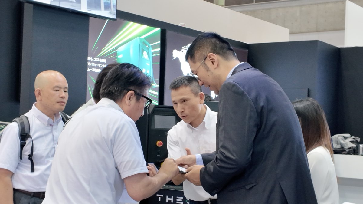 Maxphotonicsofc's tweet image. Day 2 at #MFTokyo, we&apos;re feeling the buzz from our amazing audience!
Stepping into our booth, this time, we are showcasing the dynamic range of #Maxphotonics &amp;amp; #THEO products, waiting for you at #TokyoBigSight🇯🇵
#Laser #welding #handheldlaserwelding #laserwelding #fiberlaser