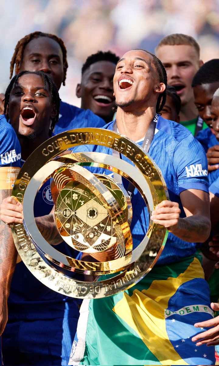 It’s been 3 days, 10 hours, and 40 minutes as World Champions.

3 years, 10 months, 14 days, 15 hours, and 10 minutes to go.

Good morning, World Champs!💙😂🔥