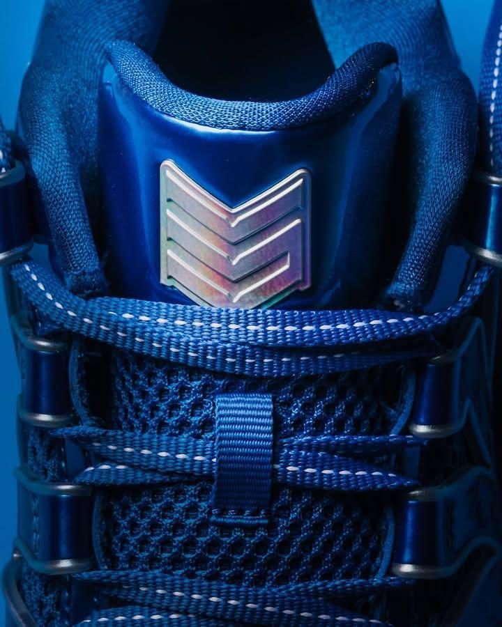 LaceLounge's tweet image. Kevin Durant’s Team Durant AAU squad is dripping in style with their exclusive Nike KD 18 PE for EYBL Peach 🏀🥶 @LaceLounge
 
Would YOU cop these if they hit the shelves?  Drop a ✴️ if yes, if no 🚫
📷: @RicFlair79 
#KD18 #TeamDurant #SneakerHeads #EYBL