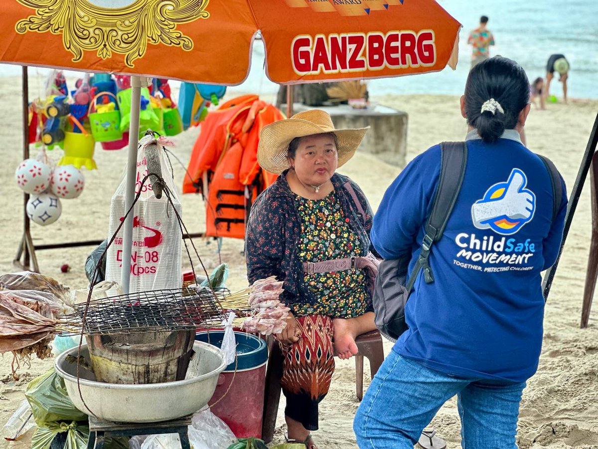 This time of year is challenging, especially for beach sellers. Rainy season in Sihanoukville is intense—more than 4,000mm of rain falls between May and October. For people trying to make a living on the beach, it’s a tough season to get through.
