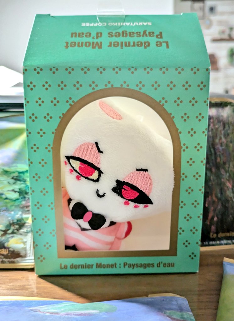 ocomor3's tweet image. ドリップコーヒーのパッケージの中にﾑﾁｨｯて感じで入れられる