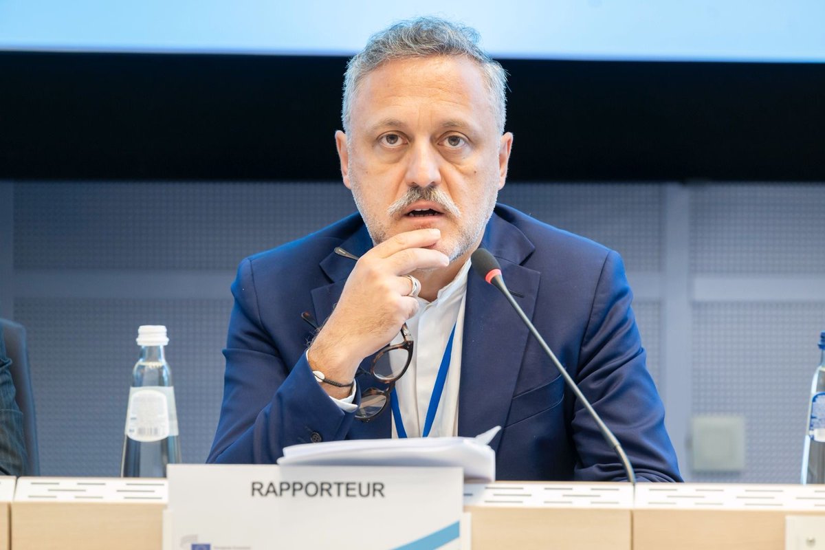 Civil Society Organisations' Group of the EESC (@csogroupeesc) on Twitter photo Fragmented social and #CivilDialogue 🚧 inclusive policymaking. We propose embedding EU standards & conditionality in #EUEnlargement processes to strengthen institutional frameworks, participation & trust in democratic processes
<a href="/ionutsibian/">ionut sibian</a> #EESCplenary
📄europa.eu/!9PBNXk Fragmented social and #CivilDialogue 🚧 inclusive policymaking. We propose embedding EU standards & conditionality in #EUEnlargement processes to strengthen institutional frameworks, participation & trust in democratic processes
<a href="/ionutsibian/">ionut sibian</a> #EESCplenary
📄europa.eu/!9PBNXk