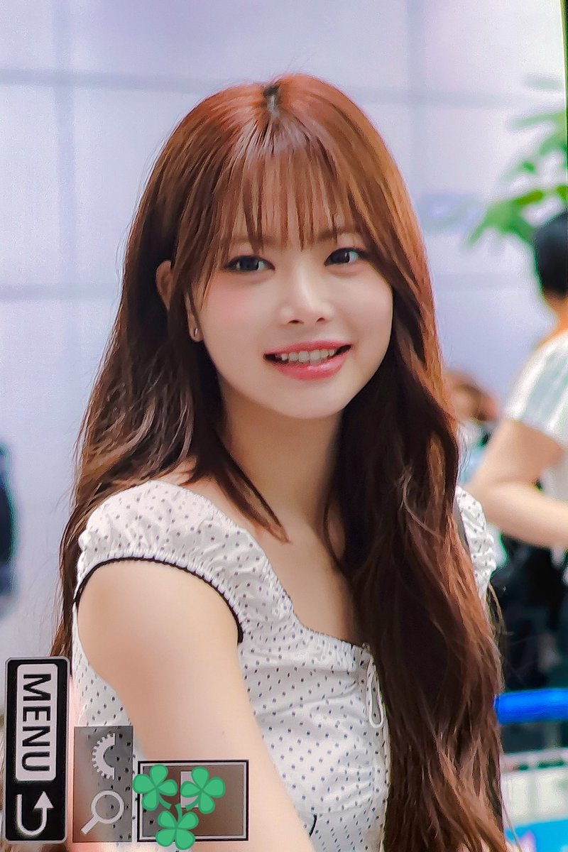 250717

#르세라핌 #LE_SSERAFIM #ウンチェ #홍은채 #HONGEUNCHAE #은채