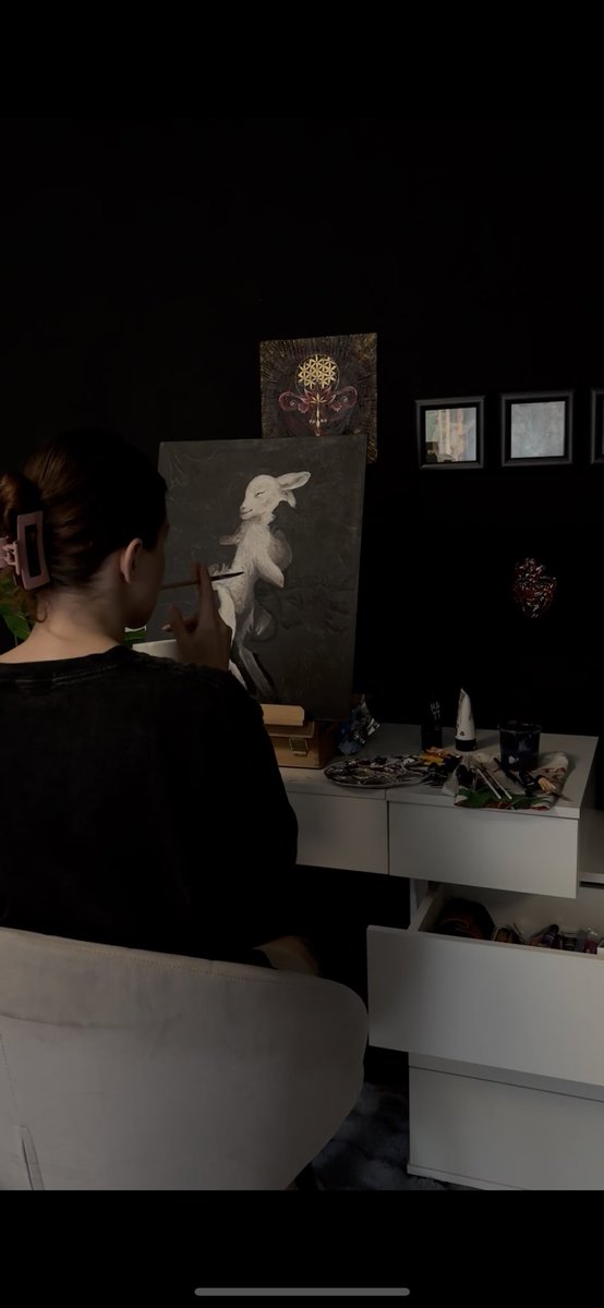 Artinessa_i's tweet image. 🖤
#physicalart