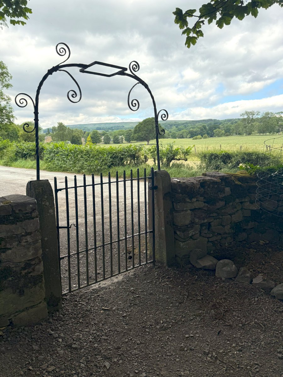 Jacquelineyorks's tweet image. Good morning everyone, have a great day. #thursgate with a view #NorthYorkshire