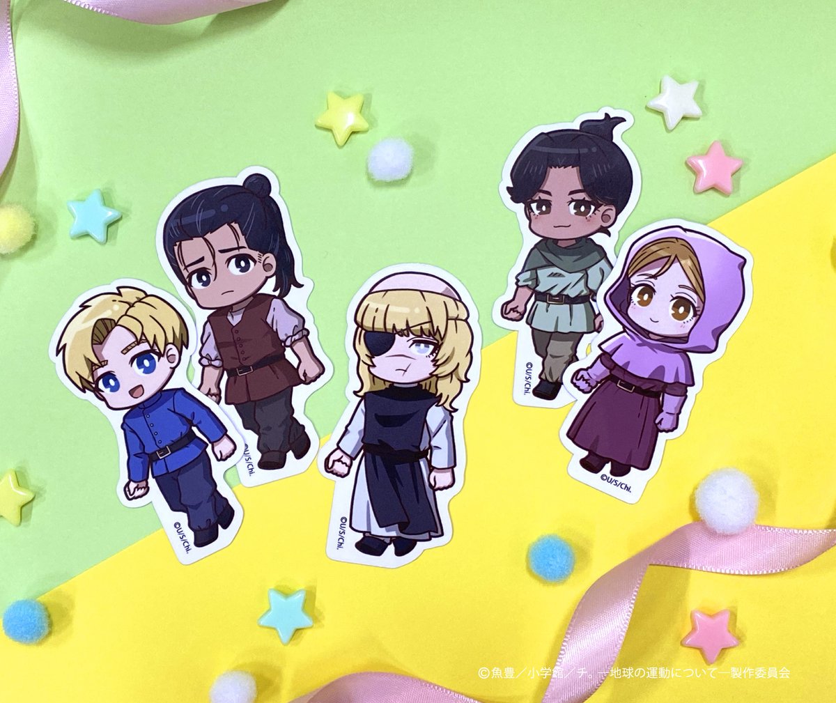 Slash_Gift's tweet photo. ✨サンプル紹介✨

オンラインくじ #SlashGift
アニメ『チ。 ー地球の運動についてー』

E賞「ステッカーセット（全10種）」
の商品サンプルをご紹介！

描き起こしのミニキャラの可愛いステッカーセット✨
スマホの裏にちょうど入るサイズ感です！

▼販売ページはこちら
https://t.co/6YCIooj7lq

#チ球の運動について