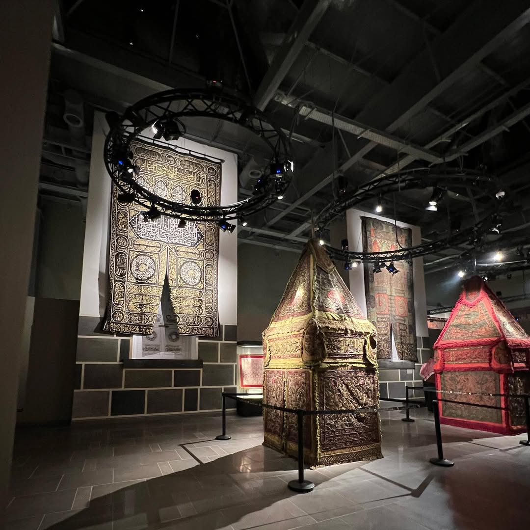 متحف دار الفنون الإسلامية في #جدة.. اكتشفي سحر الفنون الإسلامية في قلب عروس البحر الأحمر 🤩🇸🇦
Hiamag.com/node/1785137