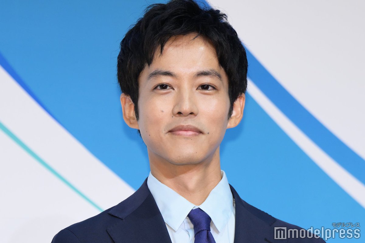 modelpress's tweet image. 松坂桃李「子どももテンションが上がって」家族で訪れた思い出の1枚披露

🔻写真・記事詳細はこちら
mdpr.jp/news/4609978

#松坂桃李 @MToriofficial