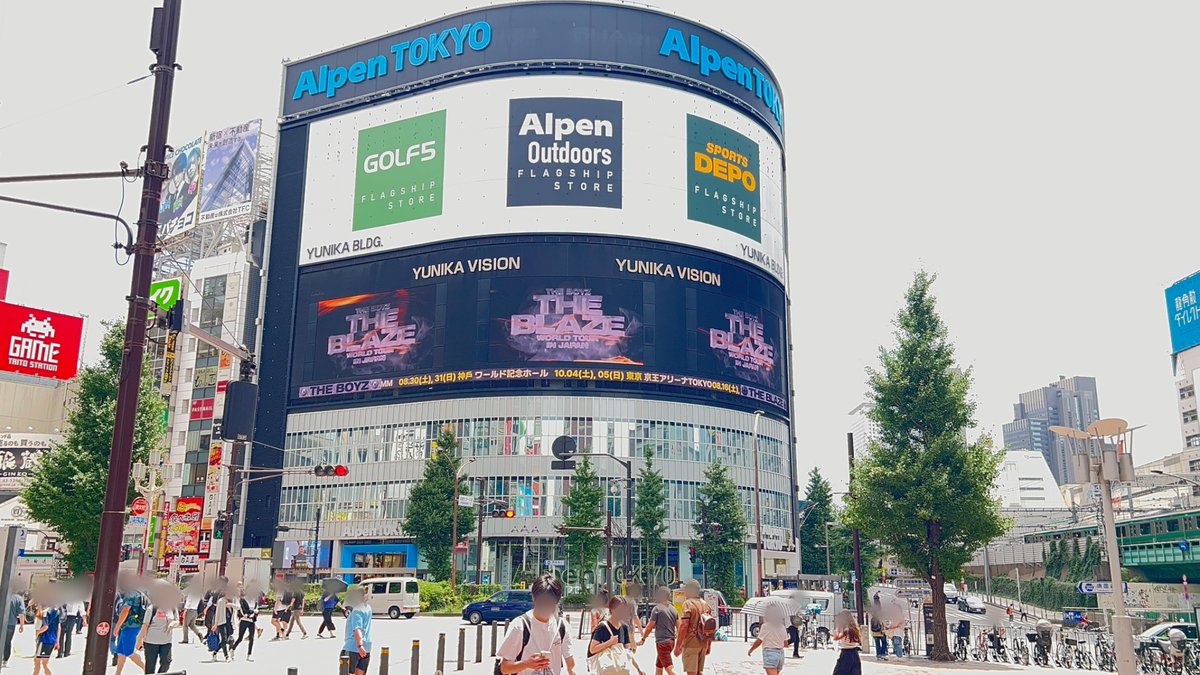 whoop_japan's tweet image. 【#THEBOYZ】
THE BOYZ &lt;THE BLAZE&gt; WORLD TOUR in JAPAN
ユニカビジョン(西武新宿駅前)にて広告映像放映中🎥✨🕺
🗓放映期間
7/17(木)~7/23(水)
詳細はこちら
🔗theblaze-jp.com
ぜひチェックしてください📸❤️🔥
#THEBOYZ #더보이즈 #ドボイズ
#THEBLAZE #더블레이즈
#THEBLAZE_in_JAPAN