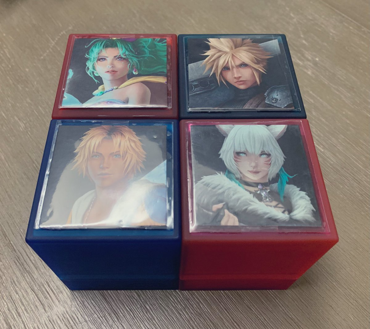 sweetlychii's tweet image. So I uh recently got into magic bc of a certain crossover but I couldn’t help but customize my deck boxes for the commanders