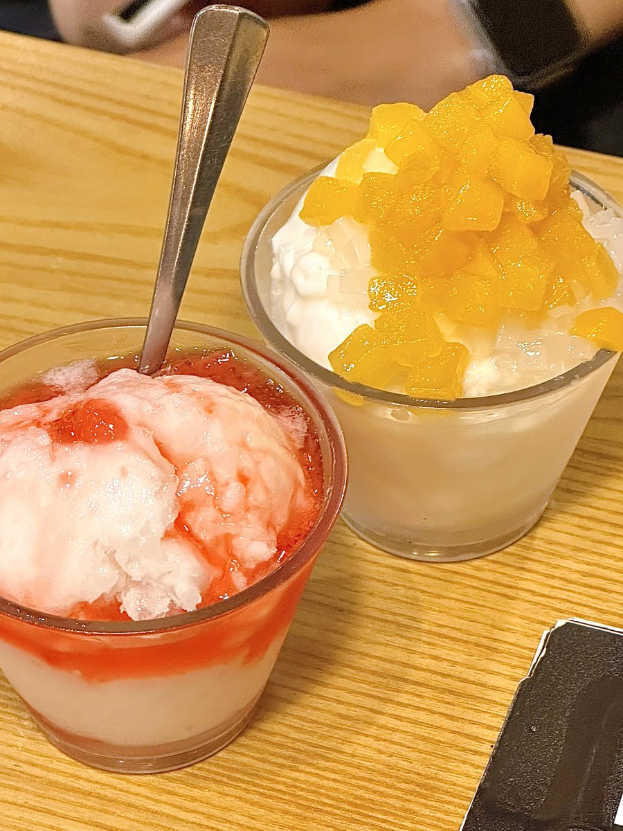 chimgoim's tweet image. 오랜만에 두끼에 방문했어요
재료중에 치즈불떡이 참 맛났슈..
말랑말랑 밀떡 안에 매운소스 들어있음!!