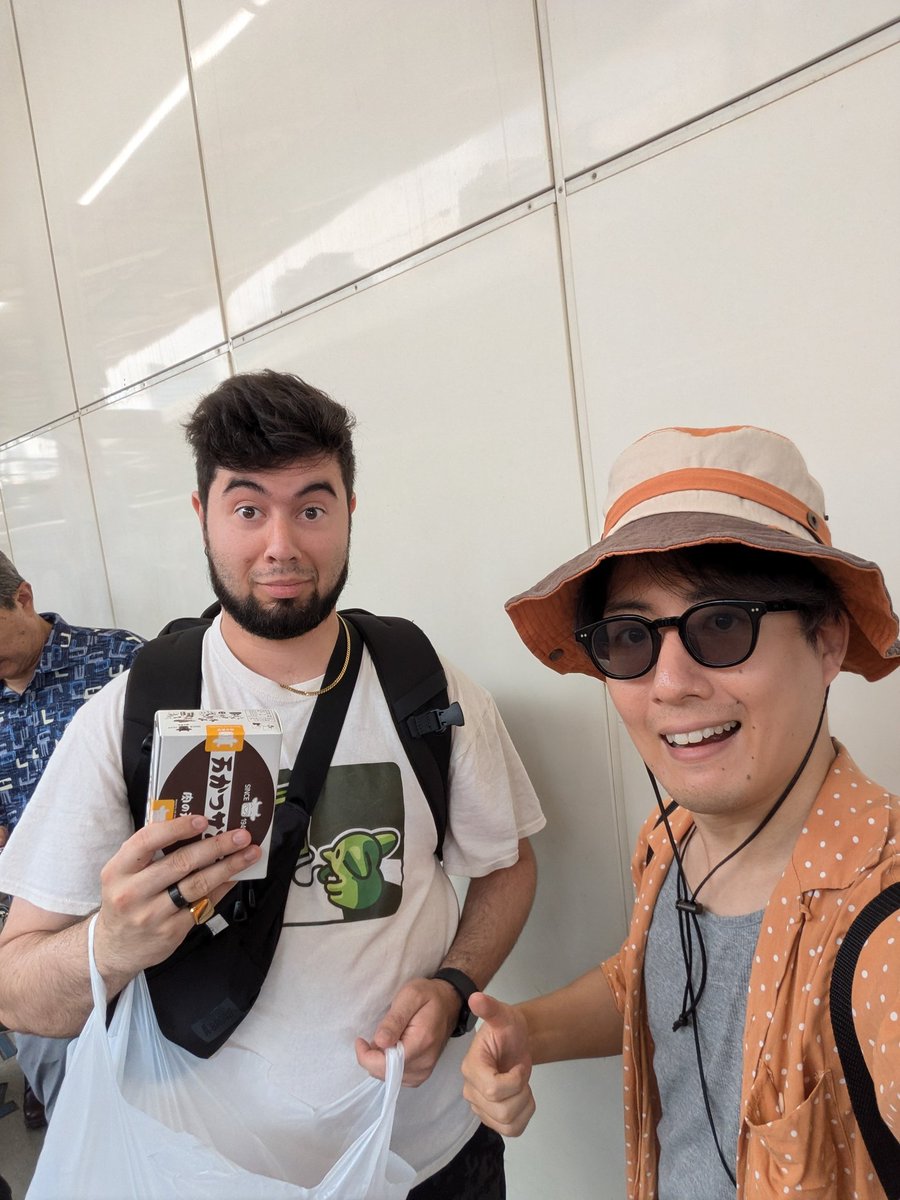 rta0411's tweet image. Peglinの作曲者、Adamくん ( crashtroid.carrd.co )と京都へ向けて出発ーー
Beginning of our journey for BitSummit