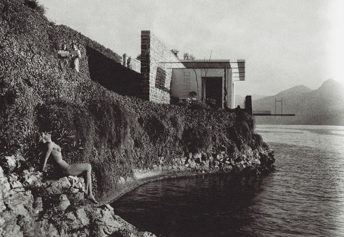 Monica_FdB's tweet image. ◾ Ni la Obregón puede superar este posado de verano
#iLoveironia #ArquitecturayModa

Villa Varenna | 1️⃣9️⃣4️⃣2️⃣ | Italia | Giulio Minoletti

#JuevesDeArquitectura #arquitectura #architecture #archilovers #diseño #design