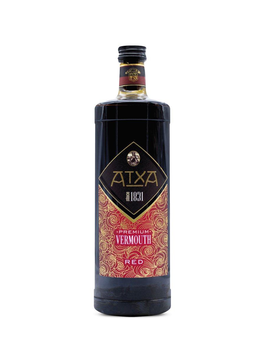 En el corazón de nuestra bodega nace Vermut Atxa Red: una fórmula centenaria, un tributo al tiempo y al alma vasca.
Vino Airén + hierbas maceradas + destilaciones propias = equilibrio y carácter.
Tradición embotellada desde 1831. 
🍷#VermutAtxa #HechoEnEuskadi
