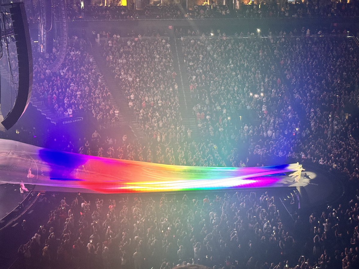 Rainbow Paparazzi #MAYHEMBALL