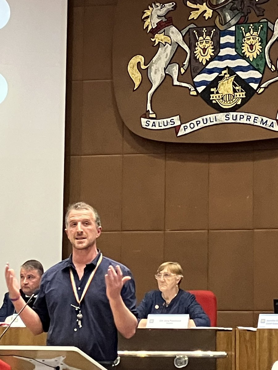 Chris Best 🌹💙🇺🇦 tweet media