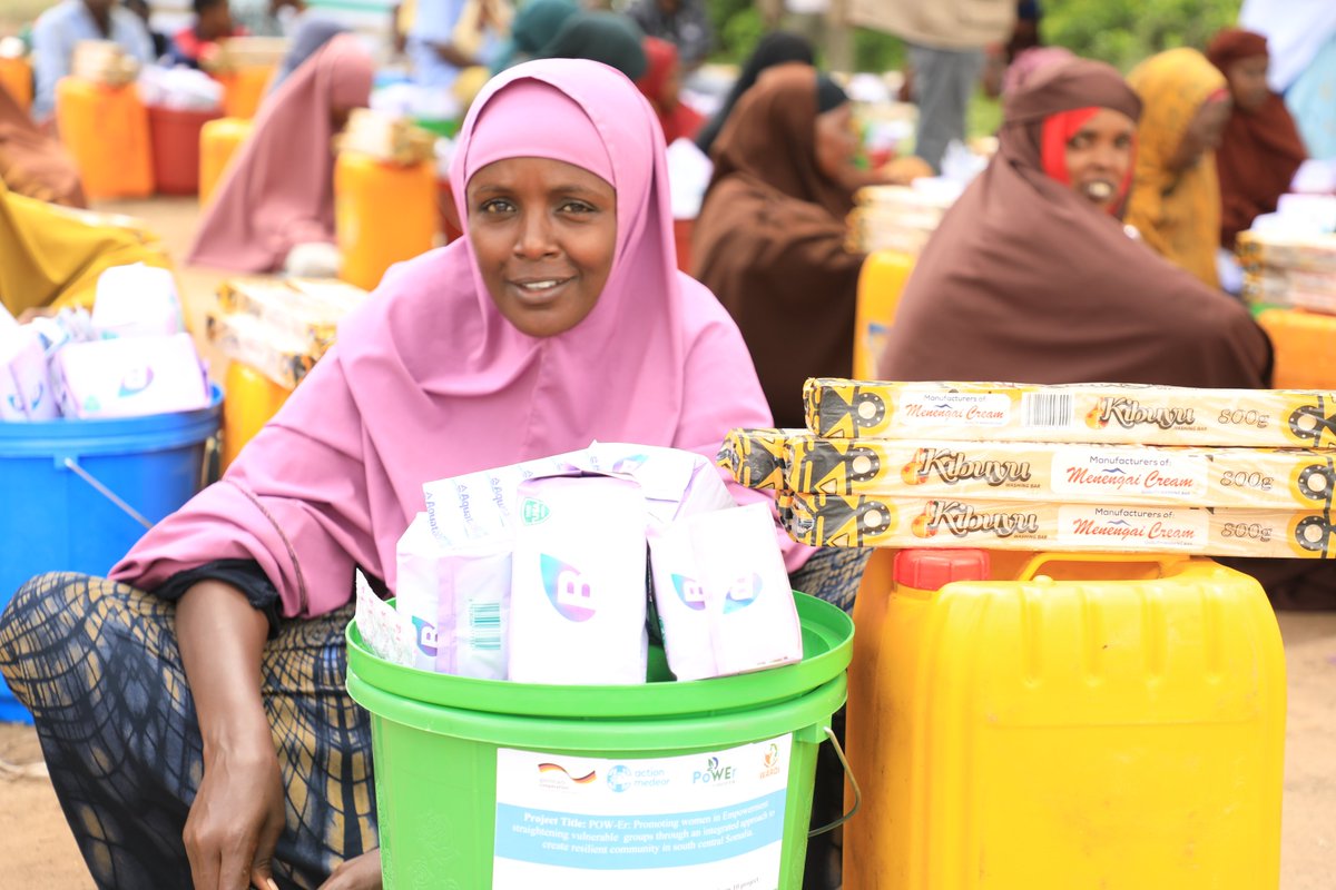Wardi Relief & Development Initiatives(WARDI) (@wardirelief) on Twitter photo Our teams in #Jowhar have distributed #NFI kits to 700 beneficiaries from 10 villages. Funded by @actionemedeor x <a href="/BMZ_Bund/">Bundesentwicklungsministerium</a> through our #TDAproject, the essential items will promote good hygiene & reduce waterborne diseases in areas with inadequate access to basic sanitation. Our teams in #Jowhar have distributed #NFI kits to 700 beneficiaries from 10 villages. Funded by @actionemedeor x <a href="/BMZ_Bund/">Bundesentwicklungsministerium</a> through our #TDAproject, the essential items will promote good hygiene & reduce waterborne diseases in areas with inadequate access to basic sanitation.