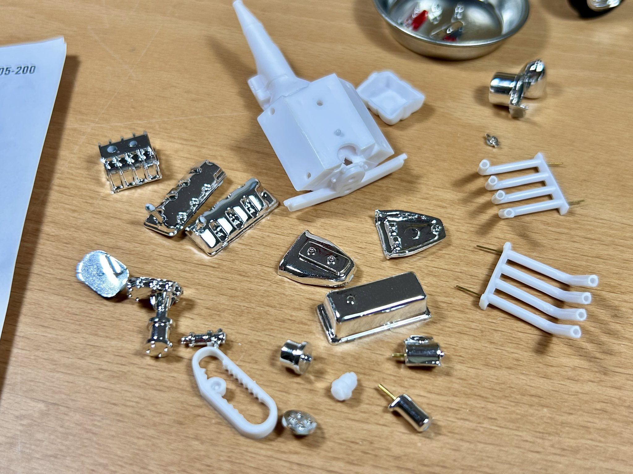 ミッチー様　1点オーダー&8点専用ページ Shindengen 整流用 ブリッジダイオード 単相 2.7A, 600V, 25 x