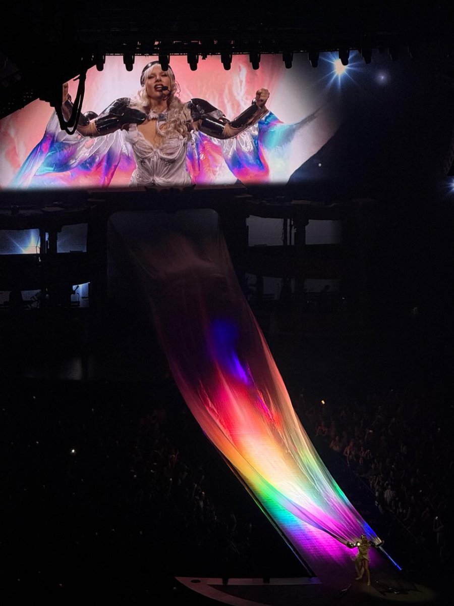 infogagabr's tweet photo. LADY GAGA FOR THE MAYHEM BALL https://t.co/9jZ25NZzkG
