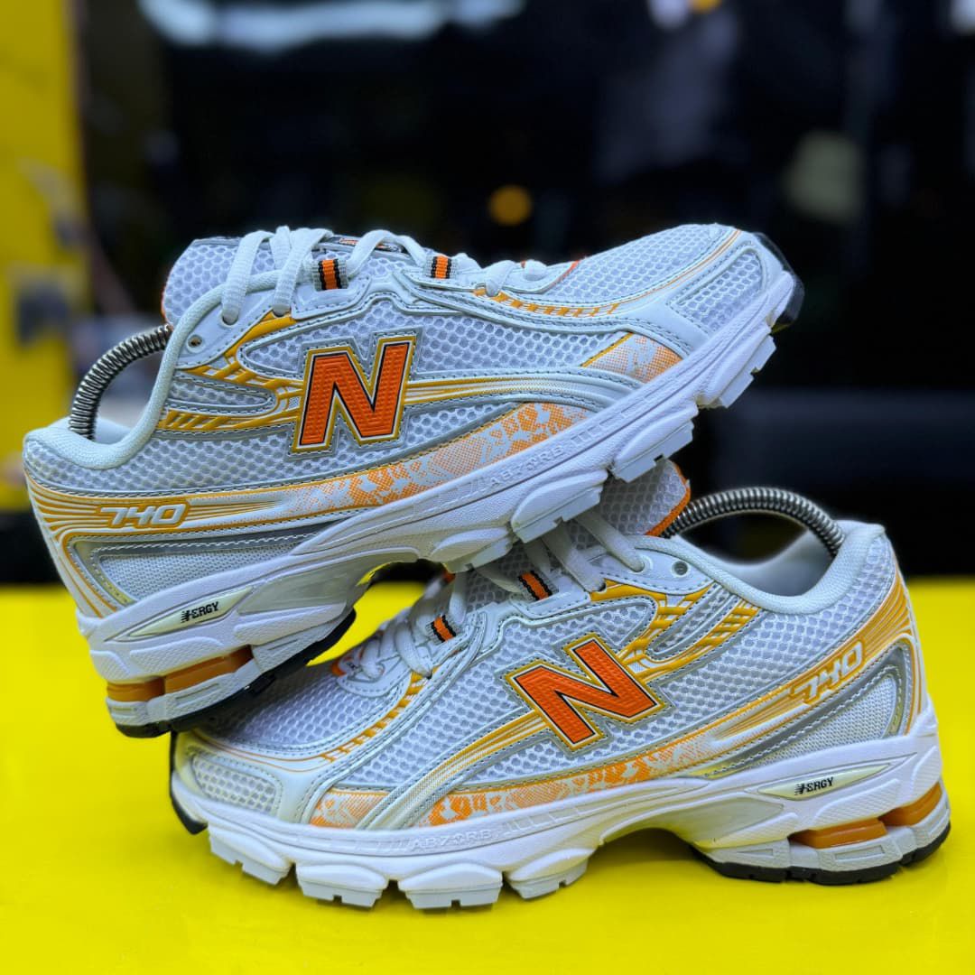 I sell all type of shoes..
Deliveries done countrywide 

+254717793342
