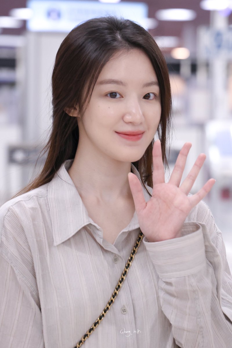 Ccheng_H8's tweet image. 250717 HND 
일본스케줄 화이팅🤎
#슈화 #SHUHUA #舒華
 #아이들 #idle