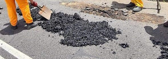 CapricornFMNews's tweet image. Residents of Polokwane should expect the temporary closure of certain road lanes in the city as the local municipality embarks on what it calls essential road  #maintenancework.

The municipality says the 2-month long road maintenance of certain lanes of the congested Nelson