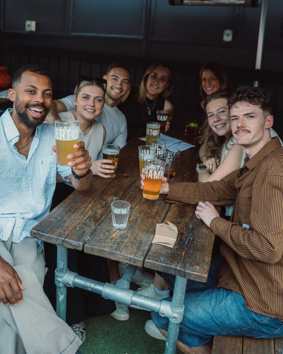 GATHER YOUR TEAM FOR TONIGHT 🧠🍕
Quiz kicks off at 7:30pm – grab your mates, order a pizza, and enjoy a pint or two of brewery-fresh beer.
If the sun's out, the beer garden is open, if not, we’ve got you covered indoors. Either way, it’s the perfect Thursday night.