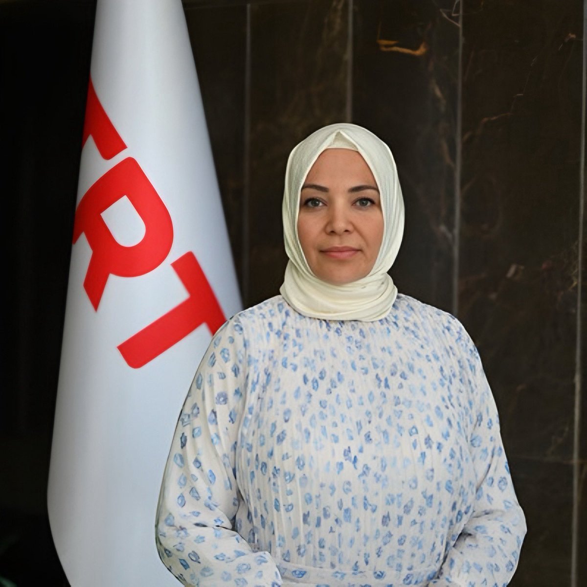 Hilal Kaplan’ın, TRT Yönetim Kurulu’nda bulunduğu sürede 1 milyon TL’ye yakın huzur hakkı aldığı ortaya çıktı.

• Kaplan görev süresi boyunca, TRT’nin denetlendiği hiçbir komisyon toplantısına katılmadı. (Birgün)