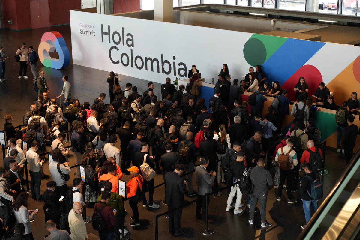 googlecloud's tweet image. ⏪ to the first #GoogleCloudSummit in Colombia!
A special thanks to the Google Cloud community for joining us for a day packed with innovation and key insights for businesses in the region—from an opening keynote that showcased the power of AI to the Developer Labs.