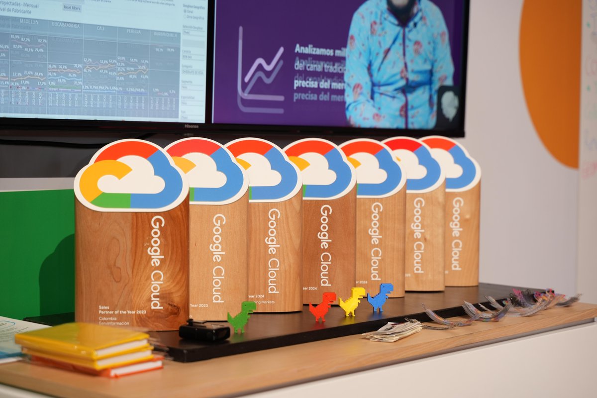 googlecloud's tweet image. ⏪ to the first #GoogleCloudSummit in Colombia!
A special thanks to the Google Cloud community for joining us for a day packed with innovation and key insights for businesses in the region—from an opening keynote that showcased the power of AI to the Developer Labs.