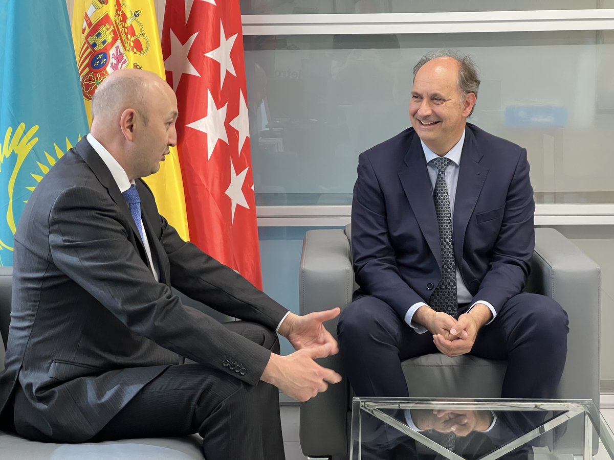 MLopezValverde's tweet image. Me he reunido con el embajador de #Kazajistán, @MussayevDanat, para seguir estrechando lazos en #digitalización y servicios públicos.
Gracias al conocimiento compartido, avanzamos hacia servicios públicos más eficaces y adaptados a la ciudadanía.
Este encuentro reafirma el…