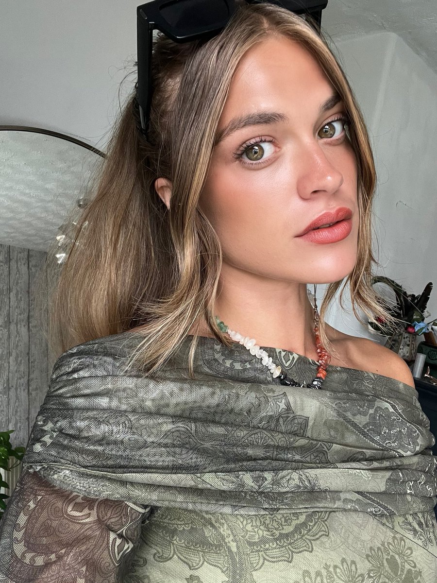 If this is on your for you page it’s your sign to submit and send.