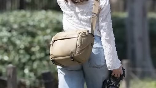 VanguardPhotoJP's tweet image. 売れすぎ注意報📣
街撮りにぴったりのVEO METROショルダーバッグ
今ならまだ在庫あり(たぶん)
"え?もう売り切れ?"って3回くらい聞いた
👉迷ってた方、チャンスです
▼詳しくはこちら
vanguardworld.jp/collections/ve…
📷Photo by @pino_is_champ
#バンガード #カメラバッグ #VEOMETRO