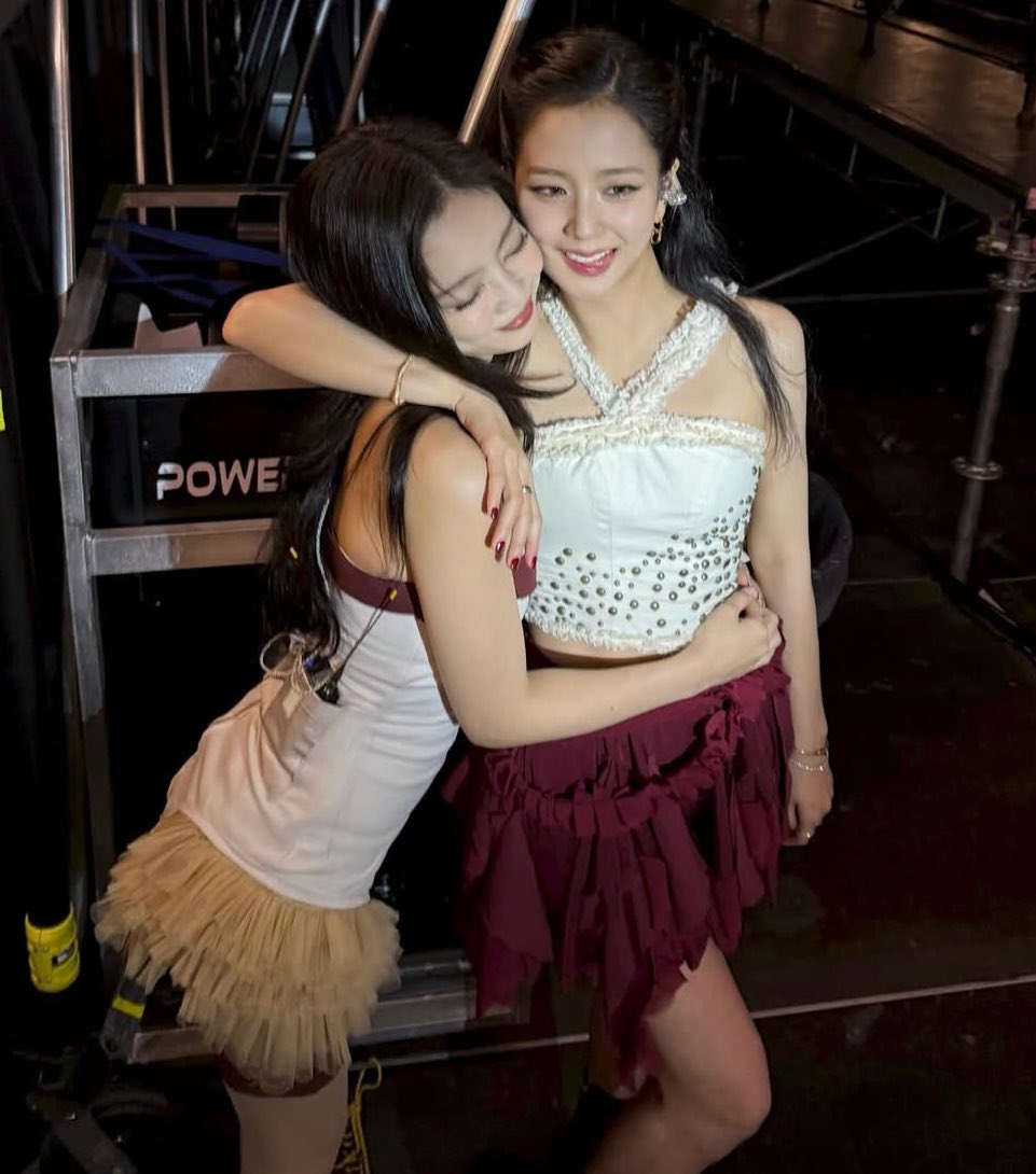 jensoo 📂 tweet media