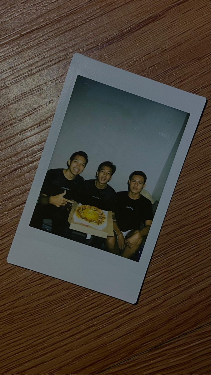 therroow's tweet photo. see u guysss 🥺🥺 https://t.co/TE2Jk7ZzqK