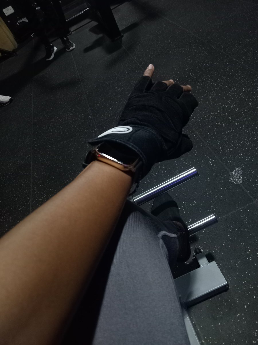 Mwili ya admission ndio natafuta by force😭Mwili lazma ikuwe chai😌