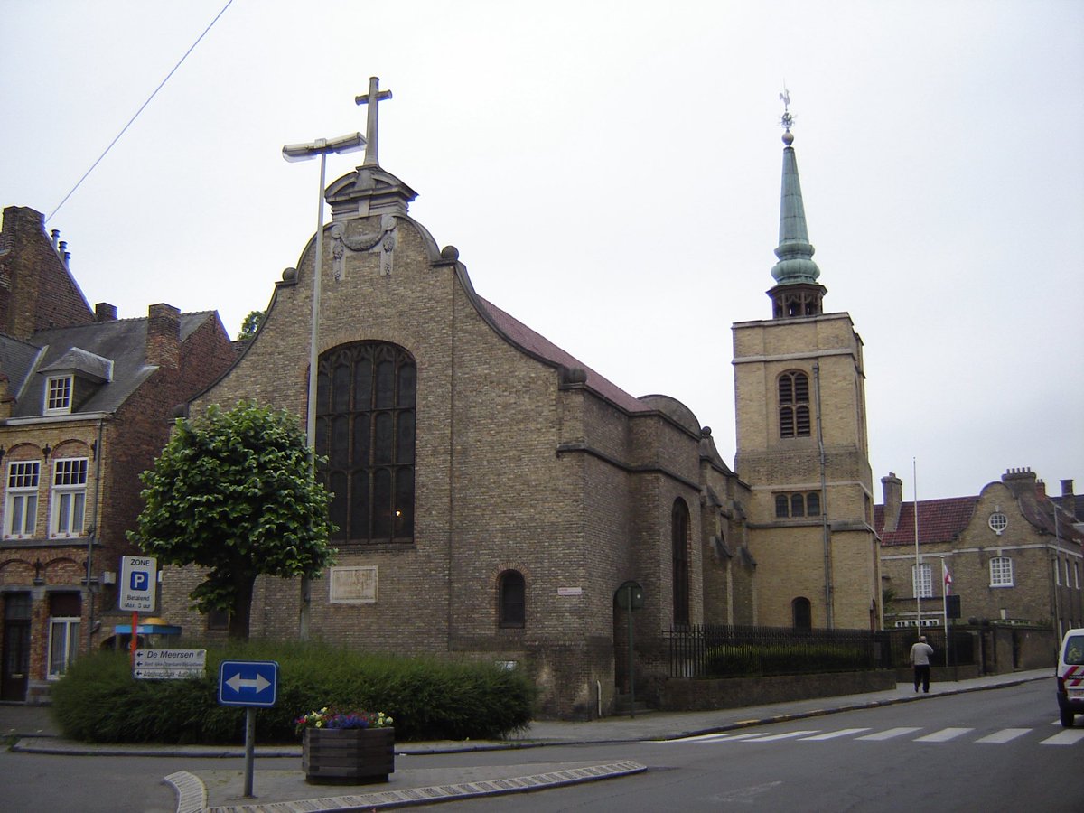 TerryWhenham's tweet image. Coming soon…the story of St George’s Memorial Church in #ypres. Why was it built? We look at the Regimental, battalion, school and individual memorials inside the church. And we hear from the Chaplain and what the church means to him. Subscribe here:
podcasts.apple.com/gb/podcast/tal…