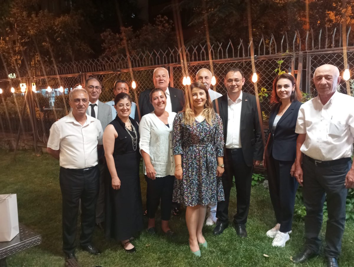 Ankara İl Nüfus ve Vatandaşlık Müdürlüğü (@ankara_il) on Twitter photo İlimiz Güdül,Pursaklar ve Keçiören Nüfus Müdürlüklerinde görev yapan Sn.Akın GÜLEN’in emekliye ayrılması nedeniyle düzenlenen yemekte İlçe Müdürlerimiz ile bir araya geldik.Emeklilik hayatının sağlık ve mukluluk getirmesini dileriz.
<a href="/iggultekin/">ismail gultekin</a>
<a href="/MustafaGungorlu/">Mustafa GÜNGÖRLÜ</a>
<a href="/gulen36/">Akın GÜLEN</a> İlimiz Güdül,Pursaklar ve Keçiören Nüfus Müdürlüklerinde görev yapan Sn.Akın GÜLEN’in emekliye ayrılması nedeniyle düzenlenen yemekte İlçe Müdürlerimiz ile bir araya geldik.Emeklilik hayatının sağlık ve mukluluk getirmesini dileriz.
<a href="/iggultekin/">ismail gultekin</a>
<a href="/MustafaGungorlu/">Mustafa GÜNGÖRLÜ</a>
<a href="/gulen36/">Akın GÜLEN</a>