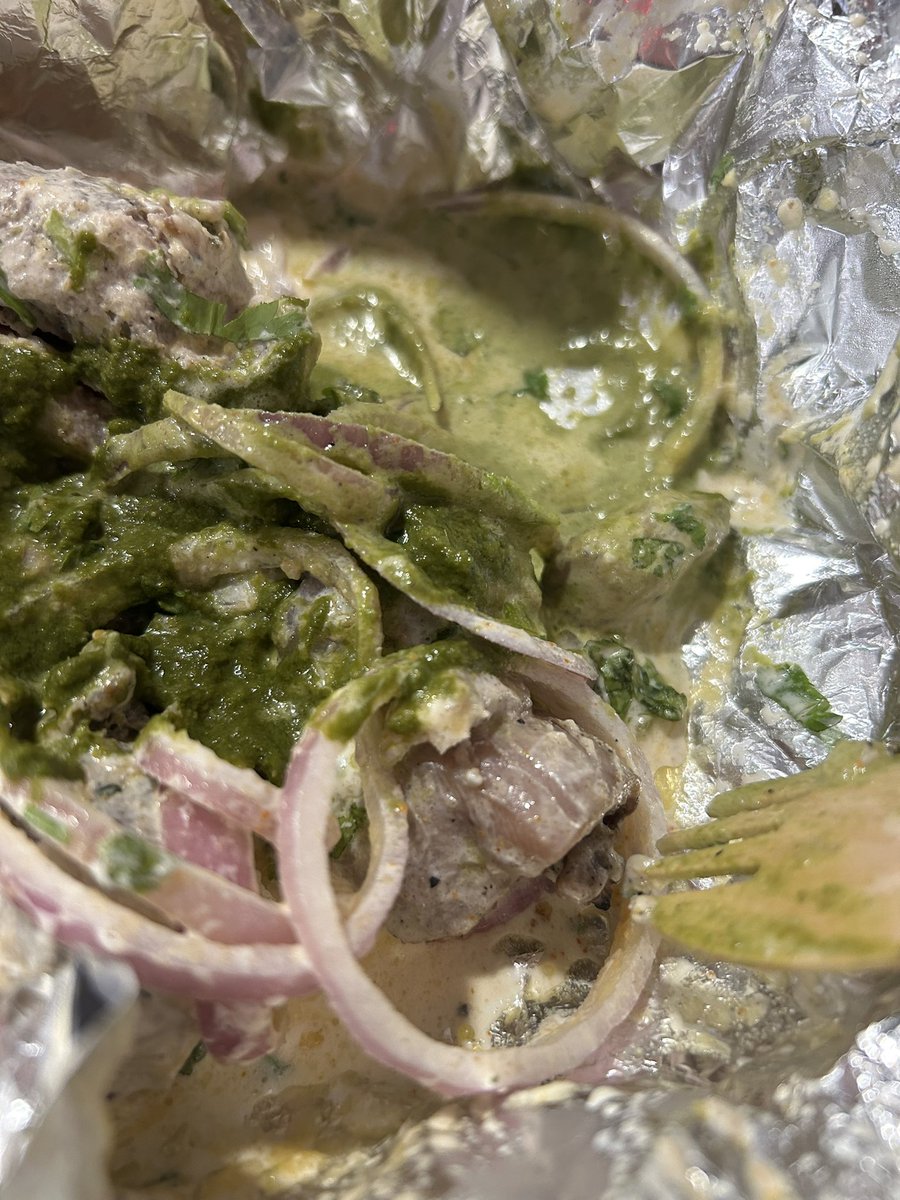 Order id: 
HRMQQVLPH05336

I still haven’t received any refund yet. It was raw the chicken i had stomach aches because of it