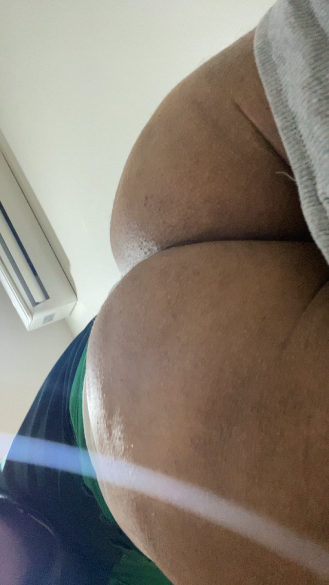 Donboy_18's tweet photo. Horny asf i need dick https://t.co/oIBtbSJpID